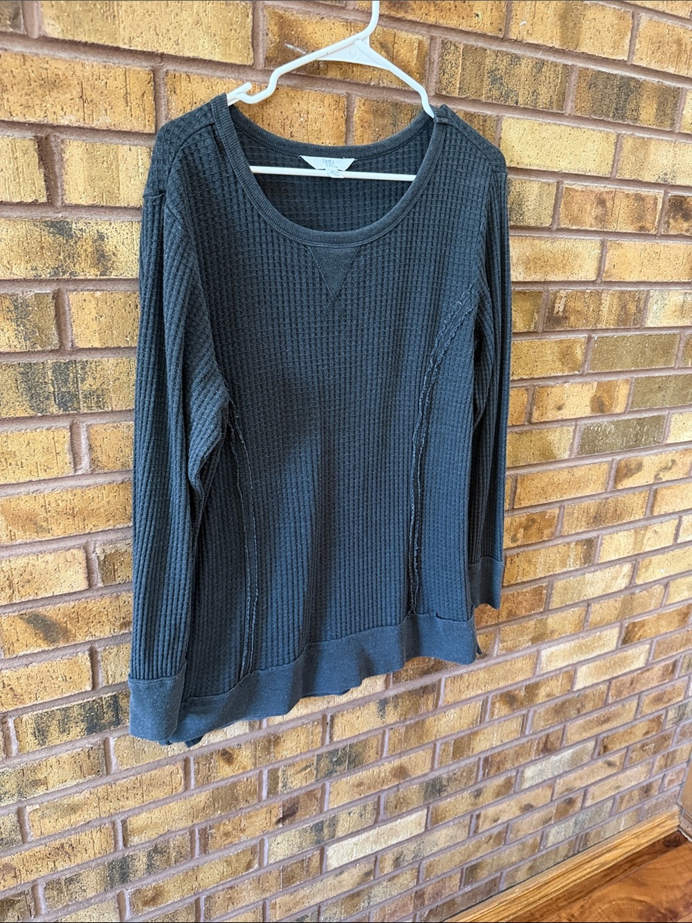 Time and Tru Charcoal Waffle Knit Long-Sleeve Top
